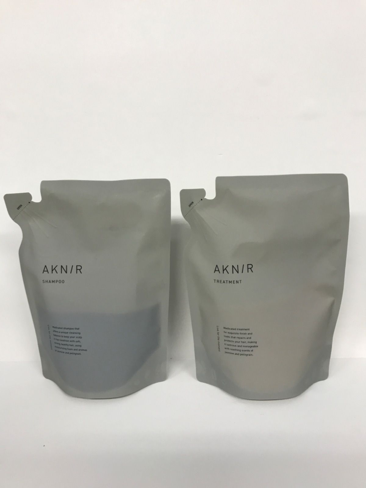 G1035 【詰替え用】AKNIR アクニー  薬用ヘアシャンプー 300mL・薬用ヘアトリートメント 300mL