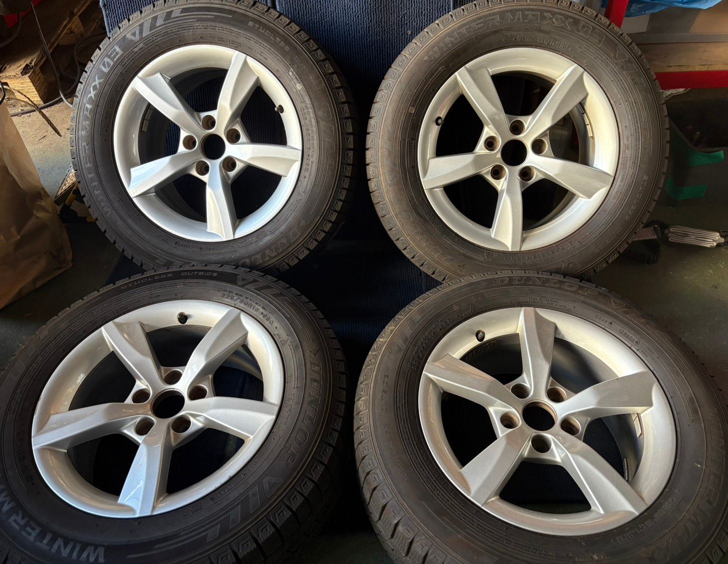 アウディ A6 4G 純正 16インチ ホイール4本 7.5J 37 PCD112 ハブ径約66 DUNLOP 225 60R16 2021年 No.659