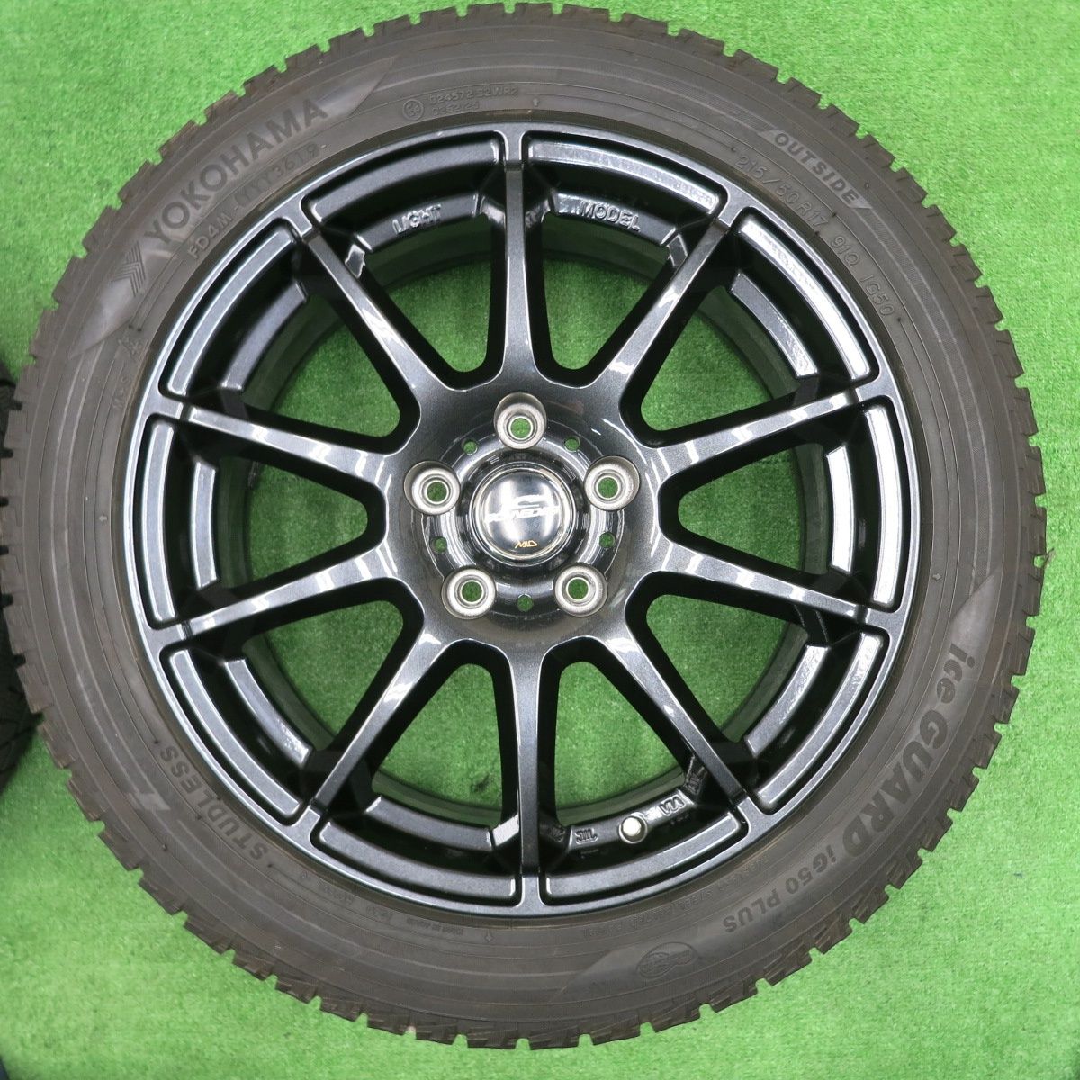 送料無料] バリ溝！キレイ！9.5分以上☆スタッドレス 215/50R17 