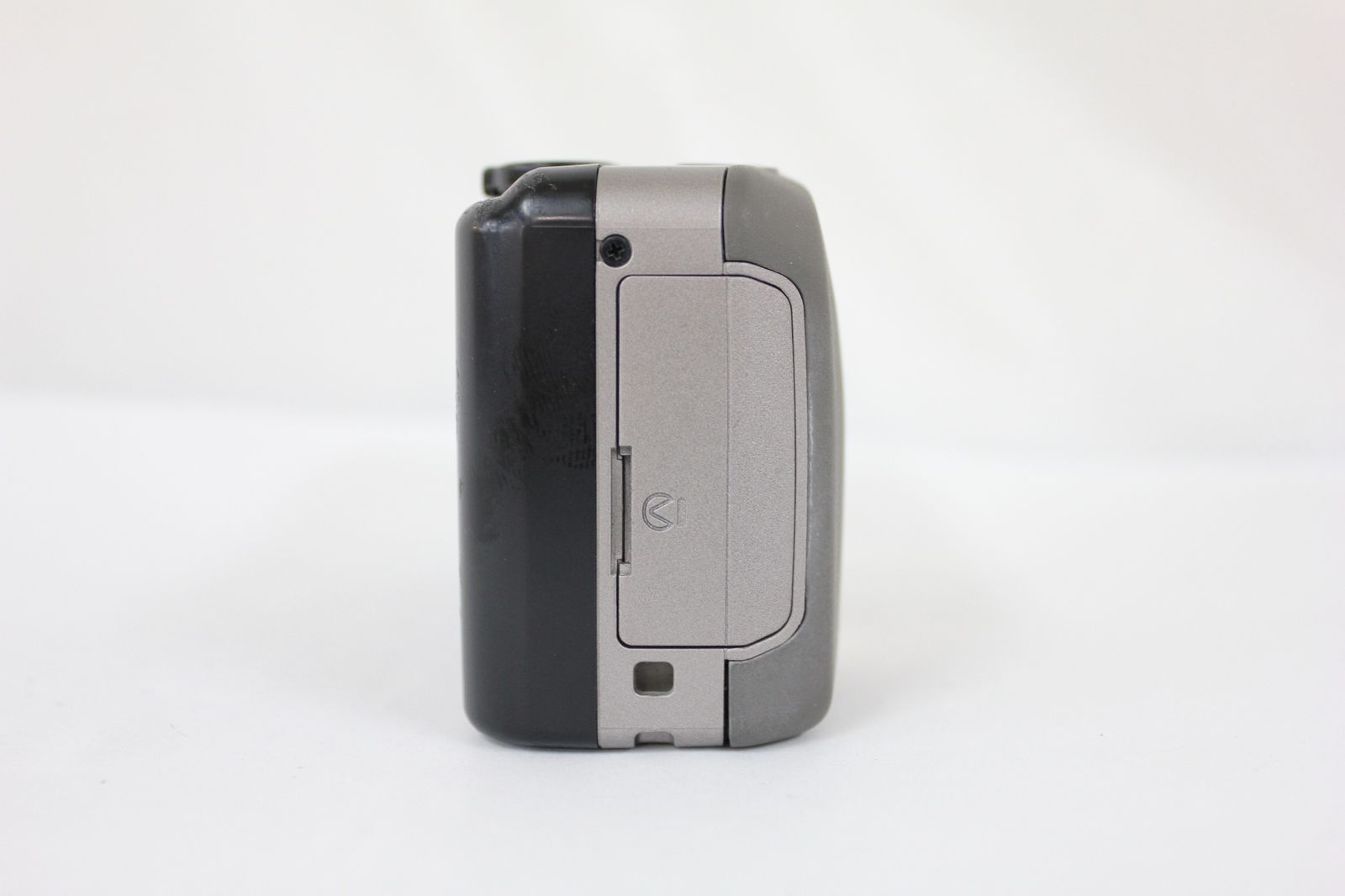 希少 1960年代東ドイツ製 PENTIⅡ ハーフ判フィルムカメラ