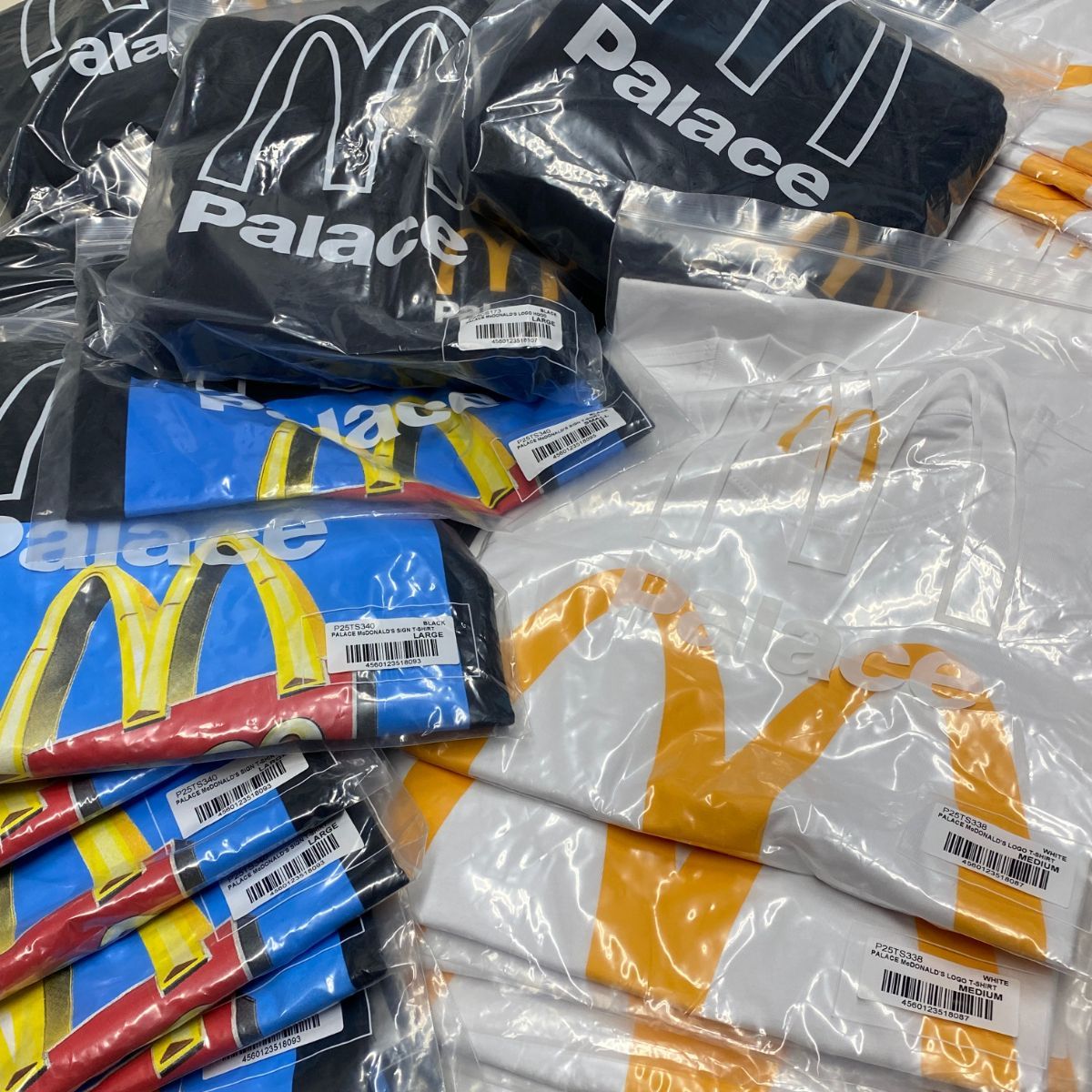 限定コラボ 英国ロンドン発ブランド PALACE パレス スケート