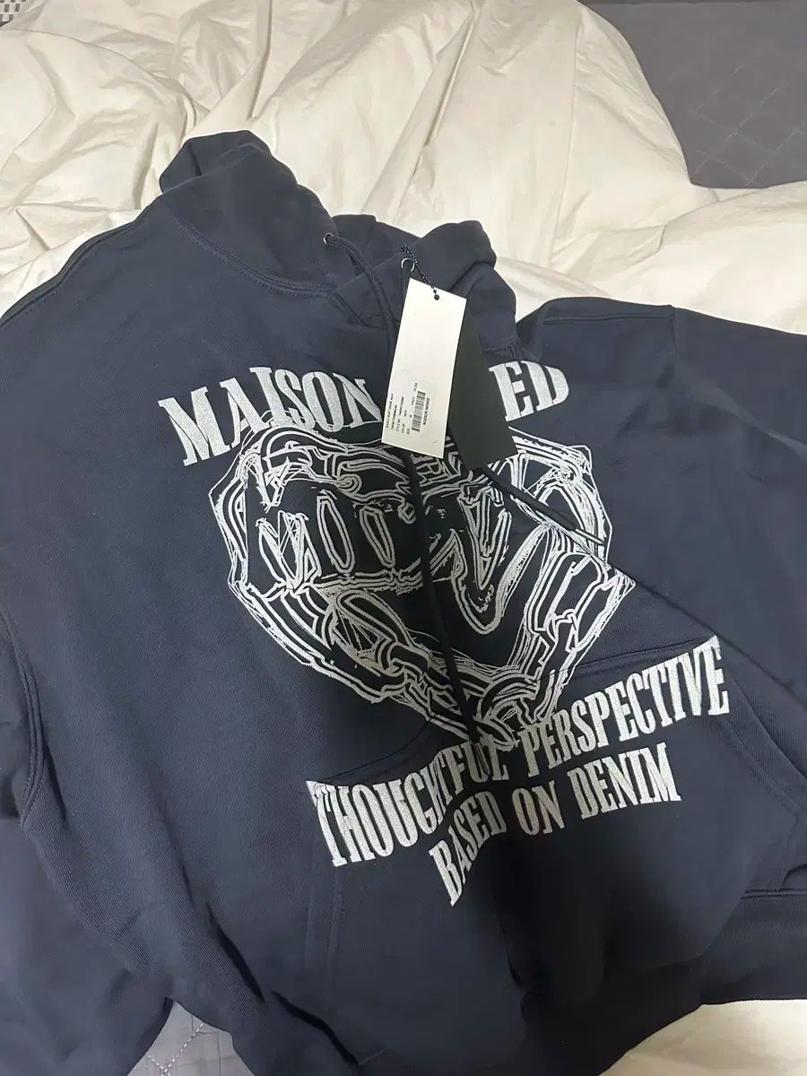 MAISON MINED(メゾンミネド) フード付きTシャツ m サイズ 新商品 (ピック付き)