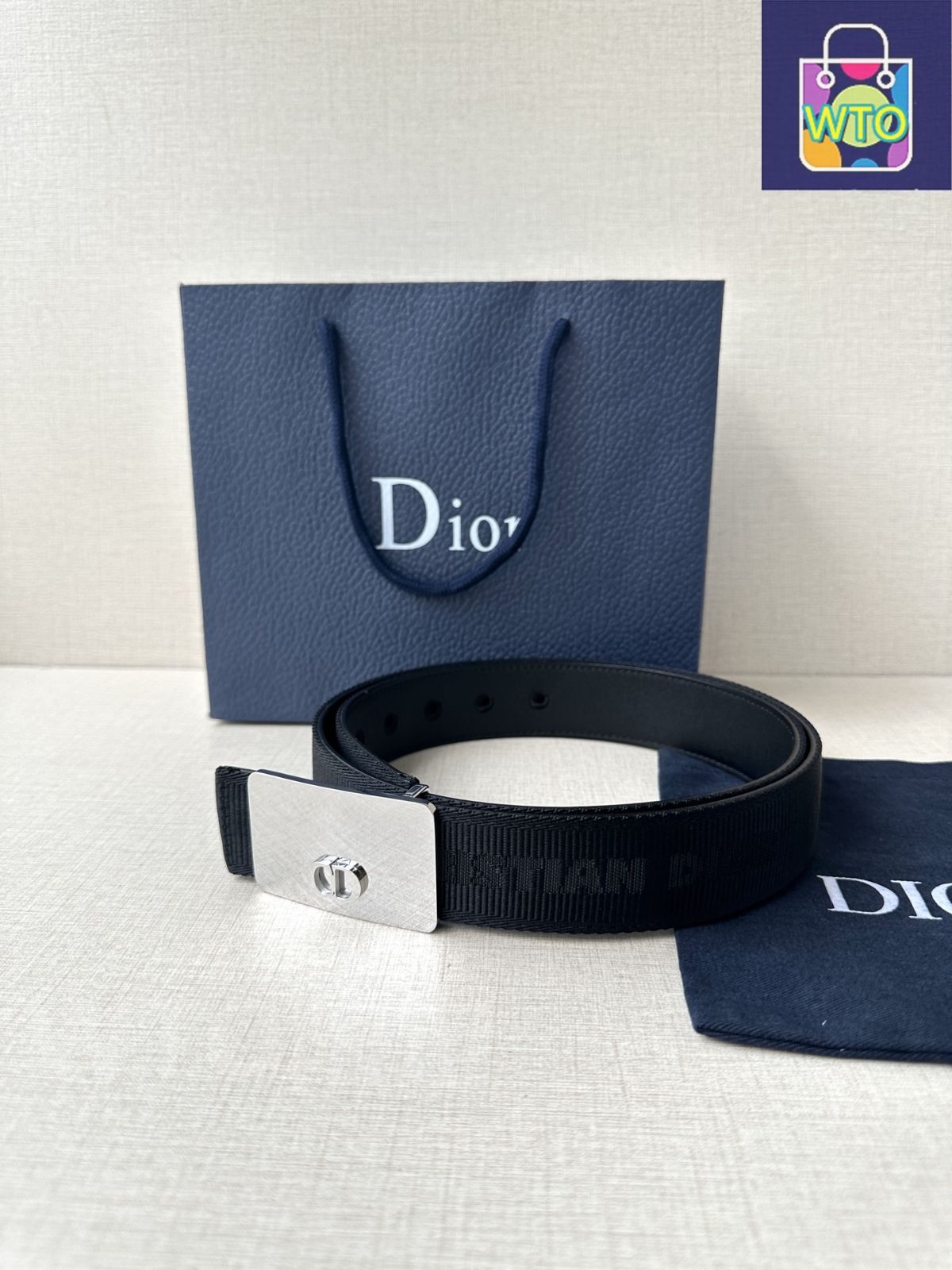 今日WTO】Dior CD Icon メタルベルトバックル-1-OA53 - メルカリ