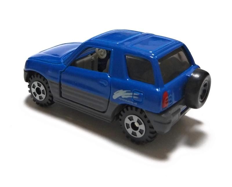 24 トヨタ