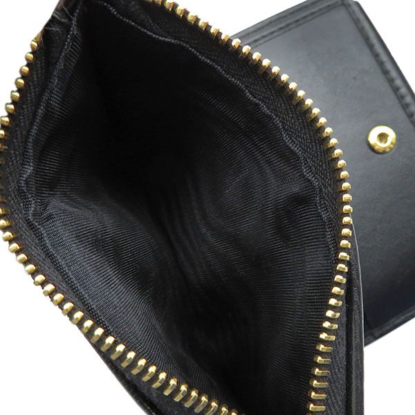 プラダ 二つ折り財布 サフィアーノ 1ML024 鑑定済み ブランド