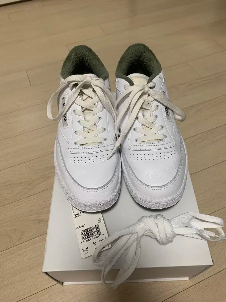 Reebok スニーカー ホワイト フロートジグ 27.0 Reebok