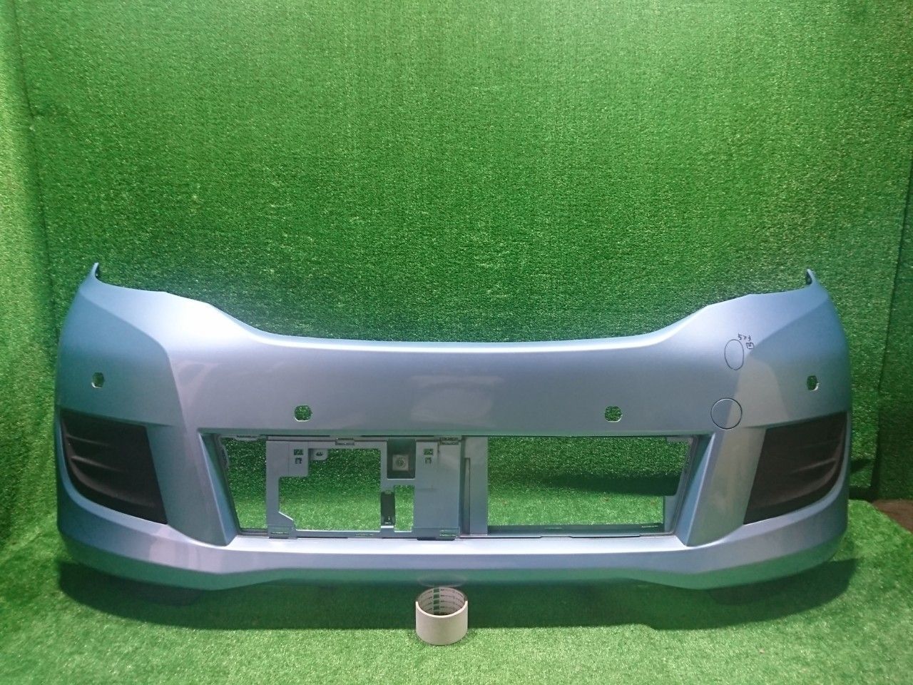 B11W ekワゴン フロントバンパー 水色 47843