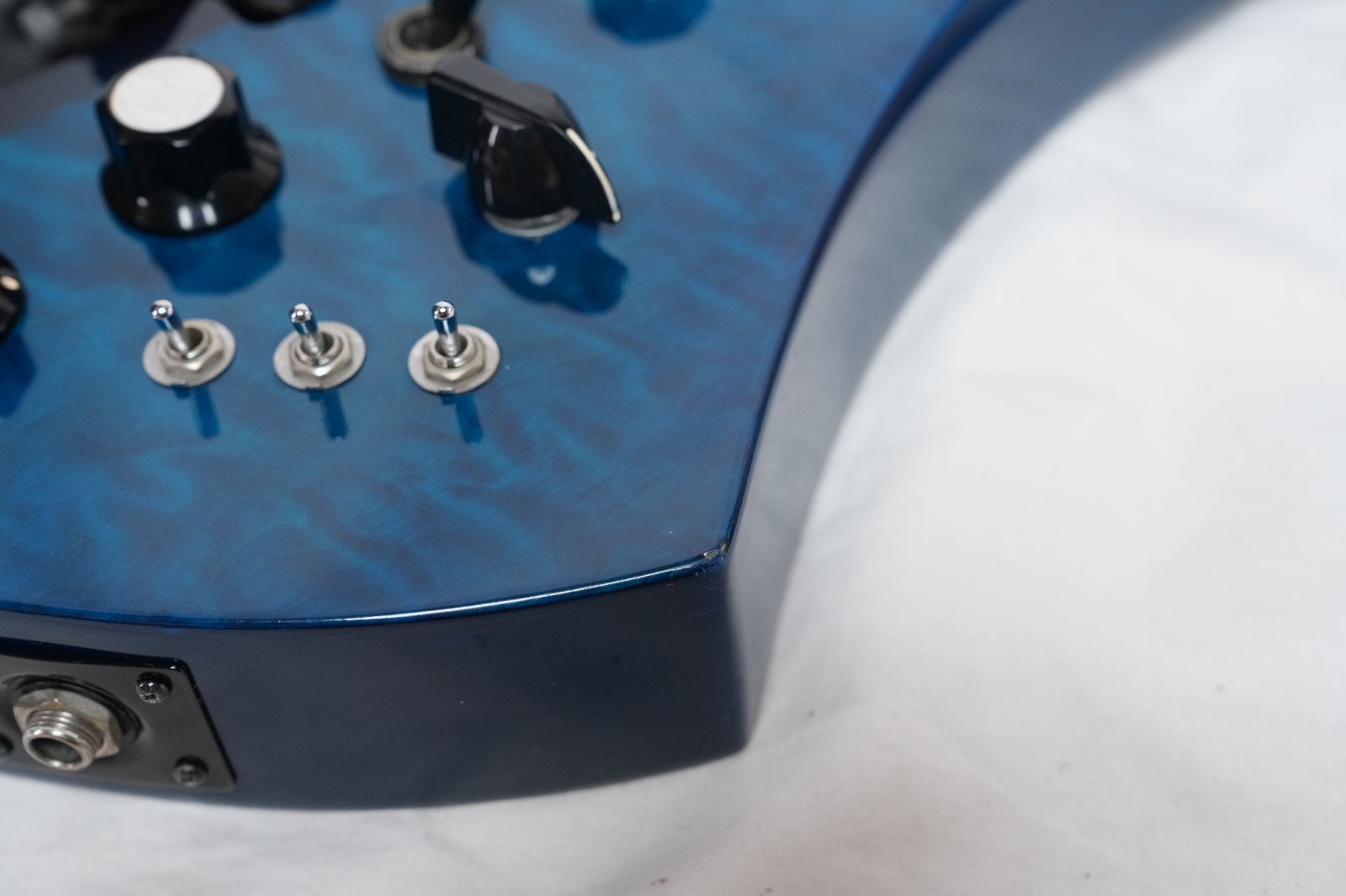 (本日限定値下げ)B.C. Rich モッキンバードst スルーネック Yahoo!オークション -「b.c.rich モッキンバード」(ギター) (楽器