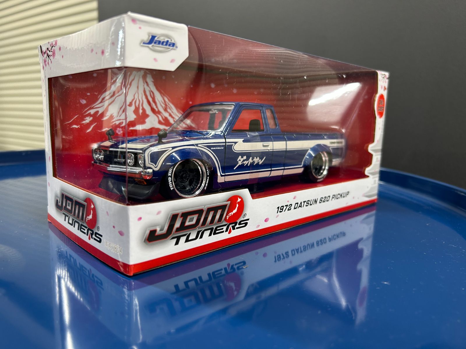 JADATOYS 1:24 JDM TUNERS 1972 Datsun 620 Pickup Truck