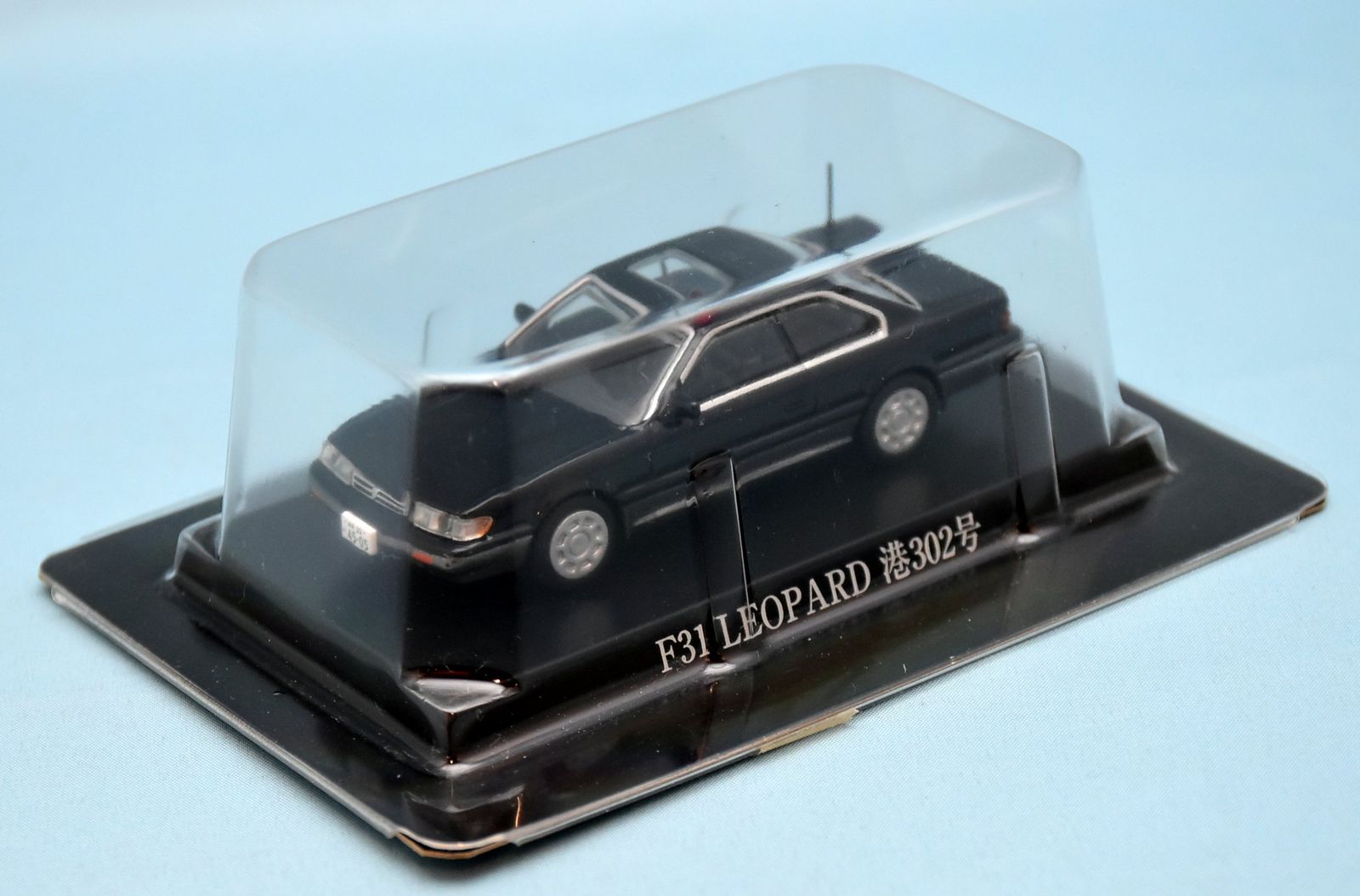 アオシマ 1/64あぶない刑事コレクション F31レパード後期型 港302号