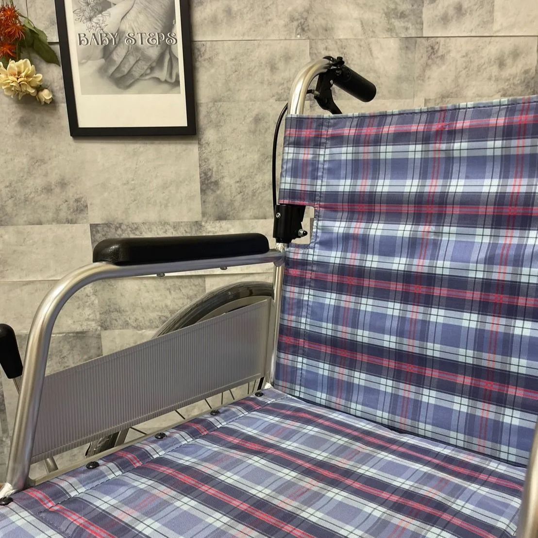 売約済】中古 (美品) 車いす 介助式 標準型 軽量タイプ MC-43SK SP