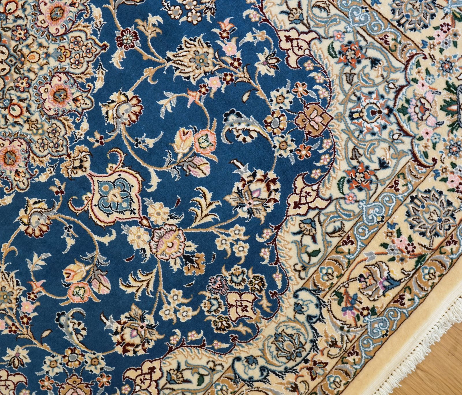 ペルシャ絨毯 ナイン産 202×155cm ペルシャ絨毯 ナイン」の人気商品