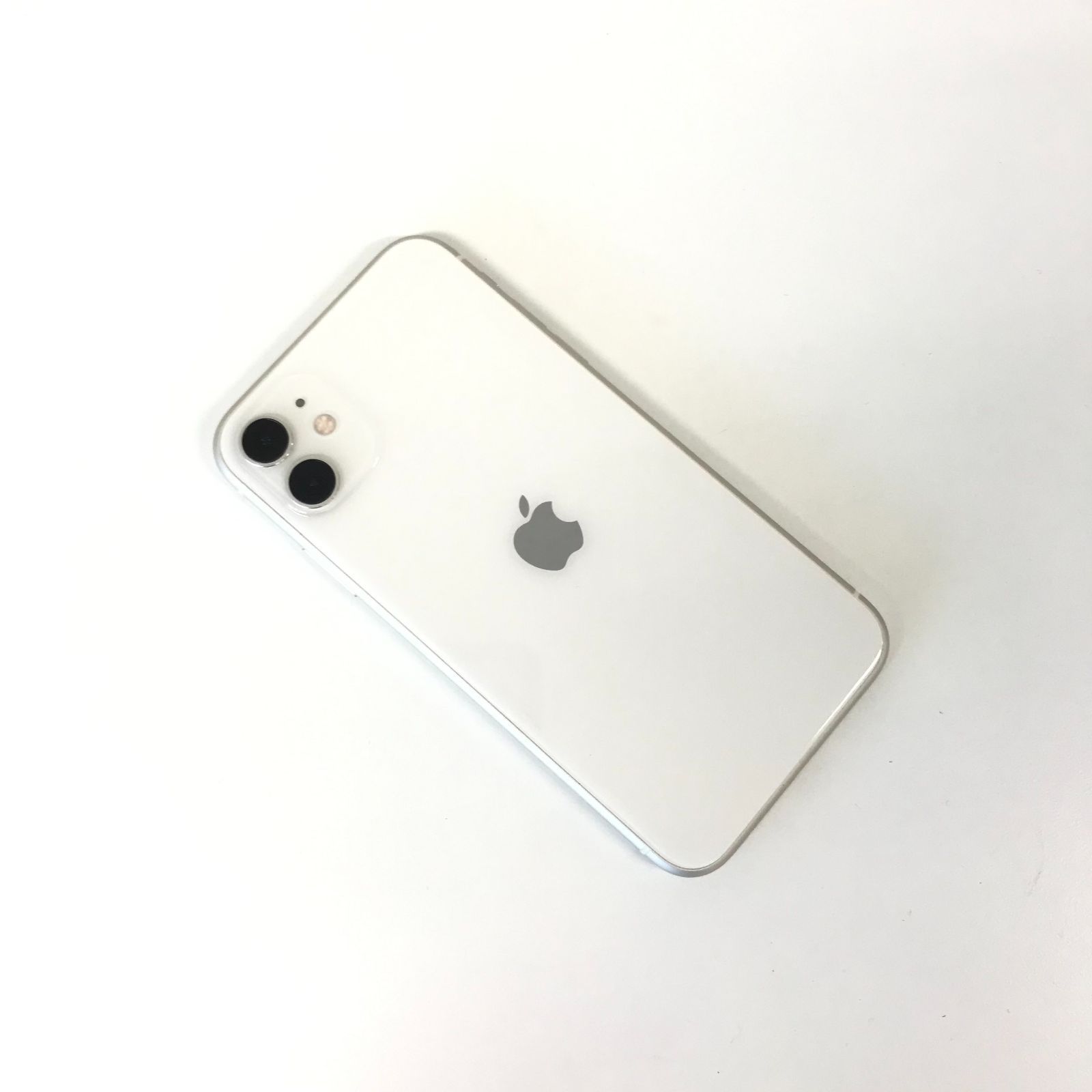 ジャンク品 iPhone 11 ホワイト 128 GB SIMフリー