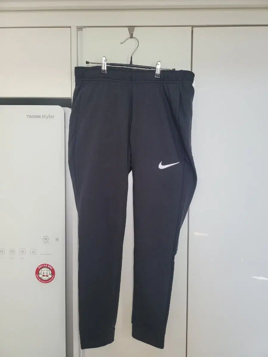【雷市場（ポンジャン）商品韓国直送】 Nike(ナイキ） ドライ フィット パンツ L サイズ 出品
