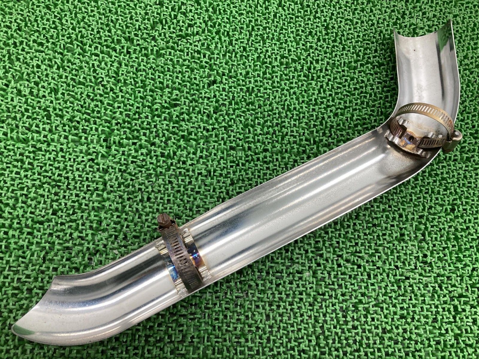 FXSB1580 マフラーヒートガード 前バンク ハーレー 純正 ソフテイル ブレイクアウト エキパイカバー 希少品 品薄 【中古】 66 FXSB1580 マフラーヒートガード 前バンク ハーレー 純正 ソフテイル