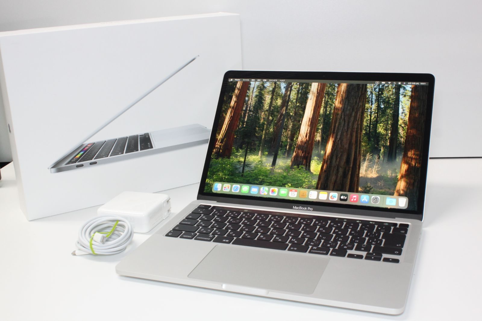 MacBook Pro 2020 13インチ i7 32GB 2TB Apple MacBook Pro 13 2020