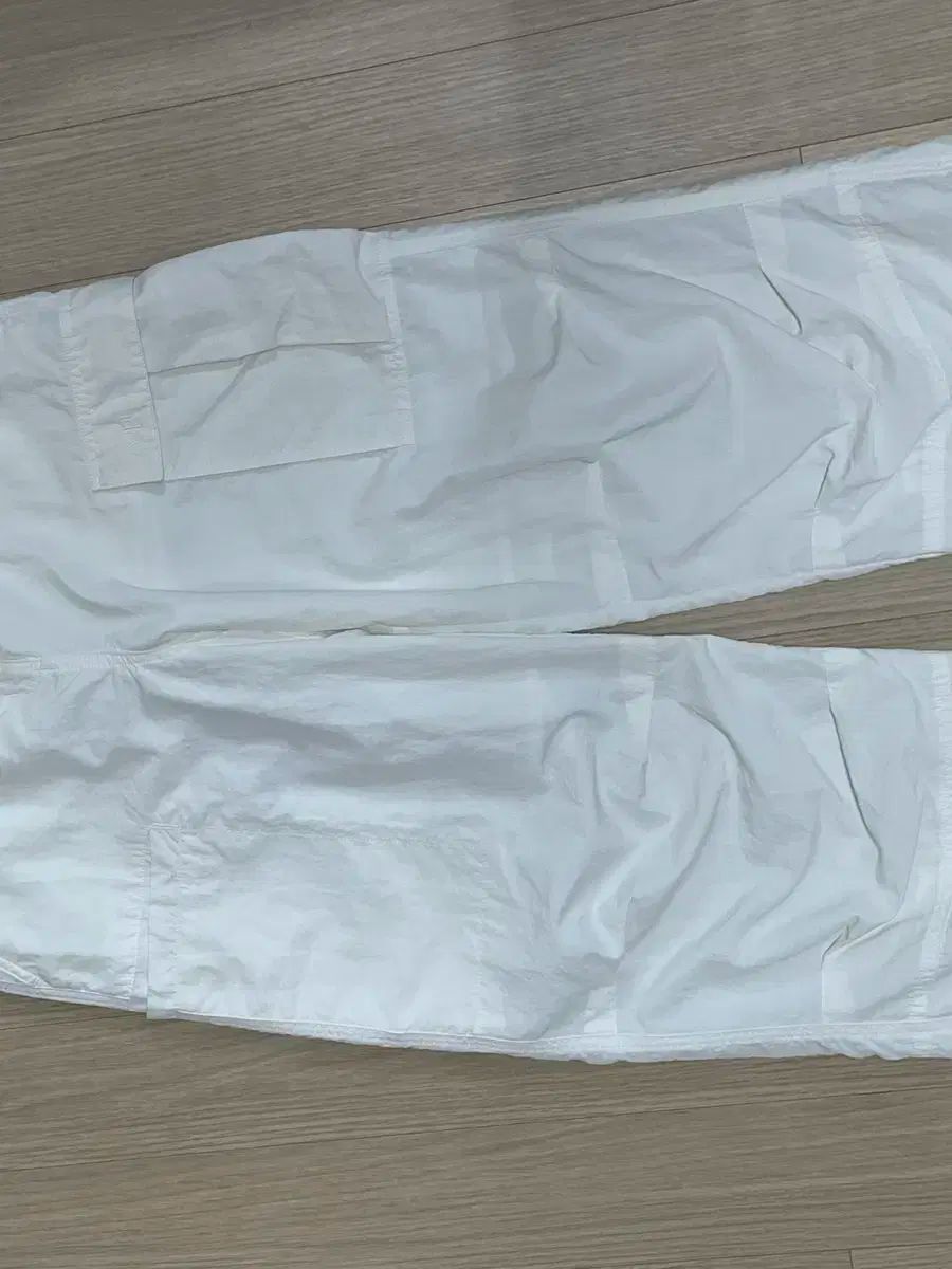 採用する