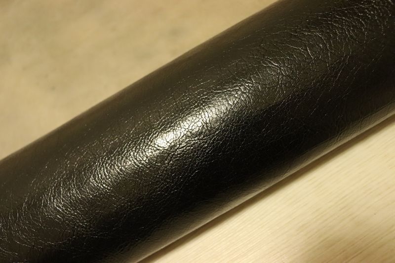 ブラック 150ds クロム革 牛革 インポート レザー カゼイン仕上げ 半裁 一枚革 レザークラフト 革 皮 本革 diy 生地 材料