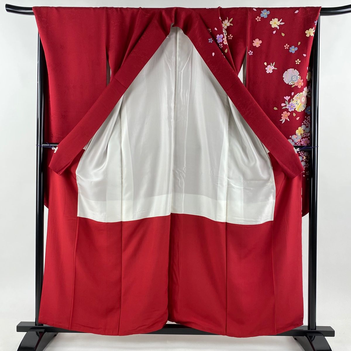 振袖 美品 名品 身丈159.5cm 裄丈69cm 正絹 【中古】 中古） 振袖 白 フォーマル 牡丹 蝶 金彩 ラメ 袷 絹【身丈】159cm【裄