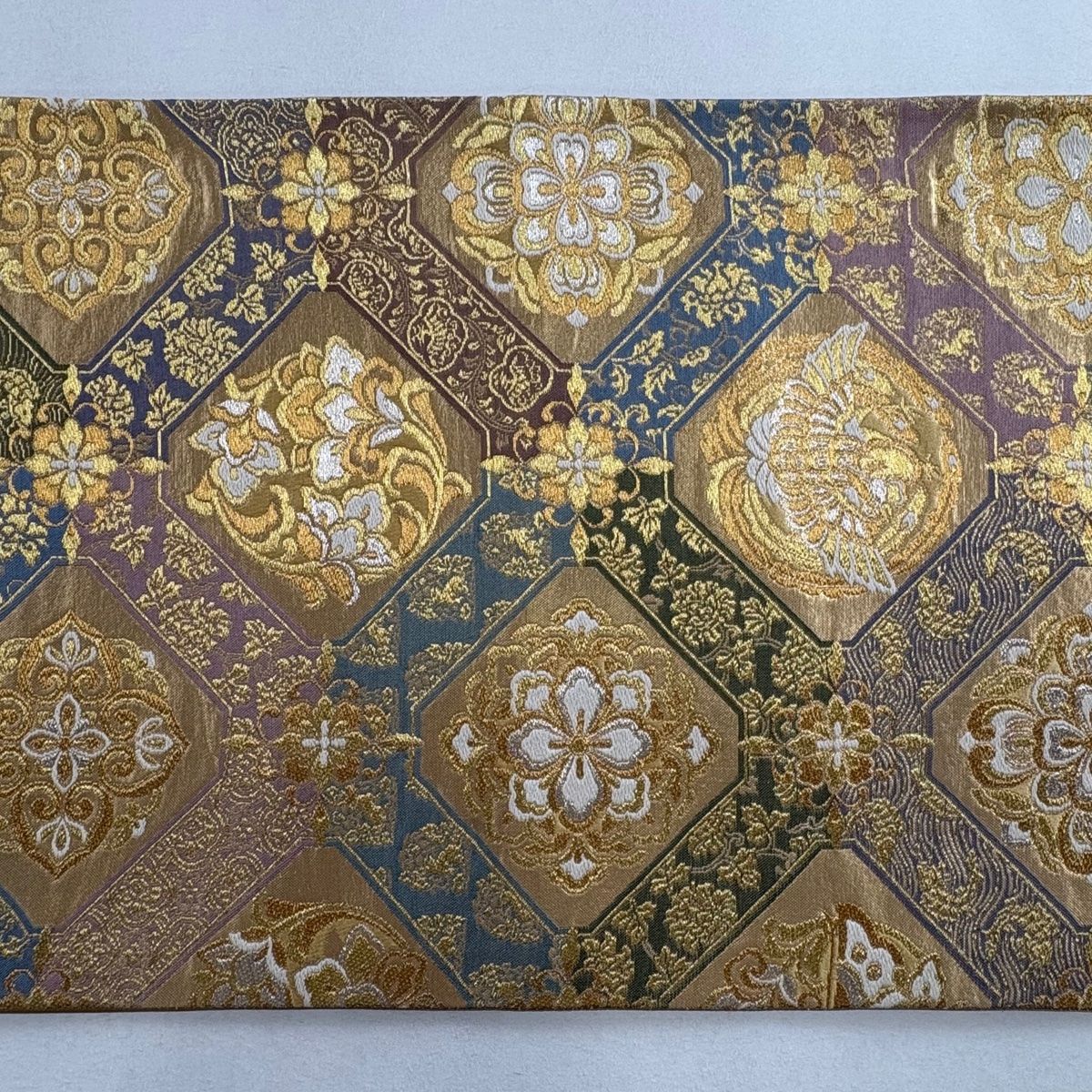 袋帯 美品 秀品 有職宝翔文 金銀糸 箔 金色 六通 正絹 【中古