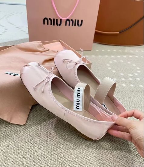 miumiu バレリーナ フラット ピンク ブライダル 2025SS