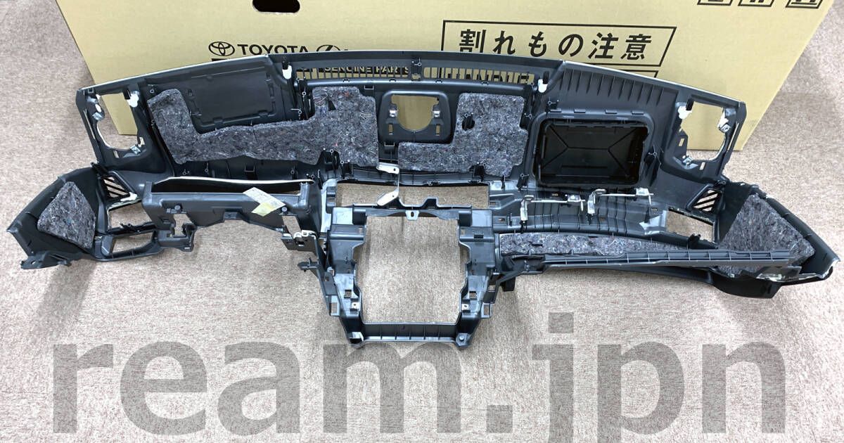 新品トヨタ純正 18 180 クラウン アスリート ダッシュボード ゼロ