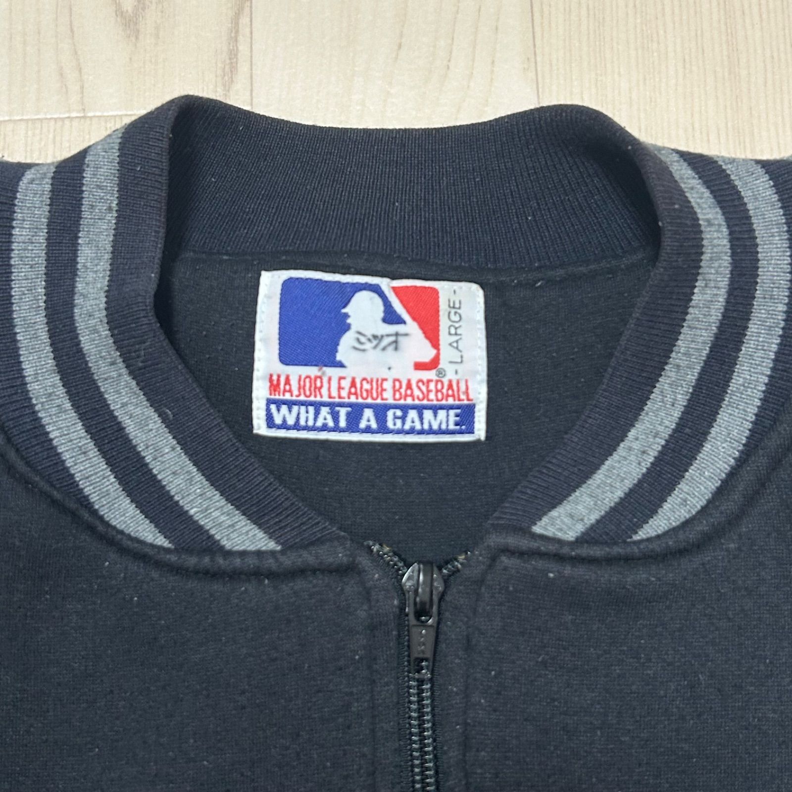 MLB ホワイトソックス スタジャン 刺繍ロゴ 希少 L - メルカリ