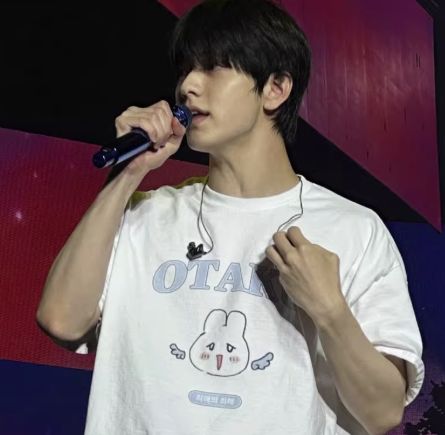 TXT スビン 着用！】ライブ ダンス衣装 部屋着 寝間着 半袖 シンプル