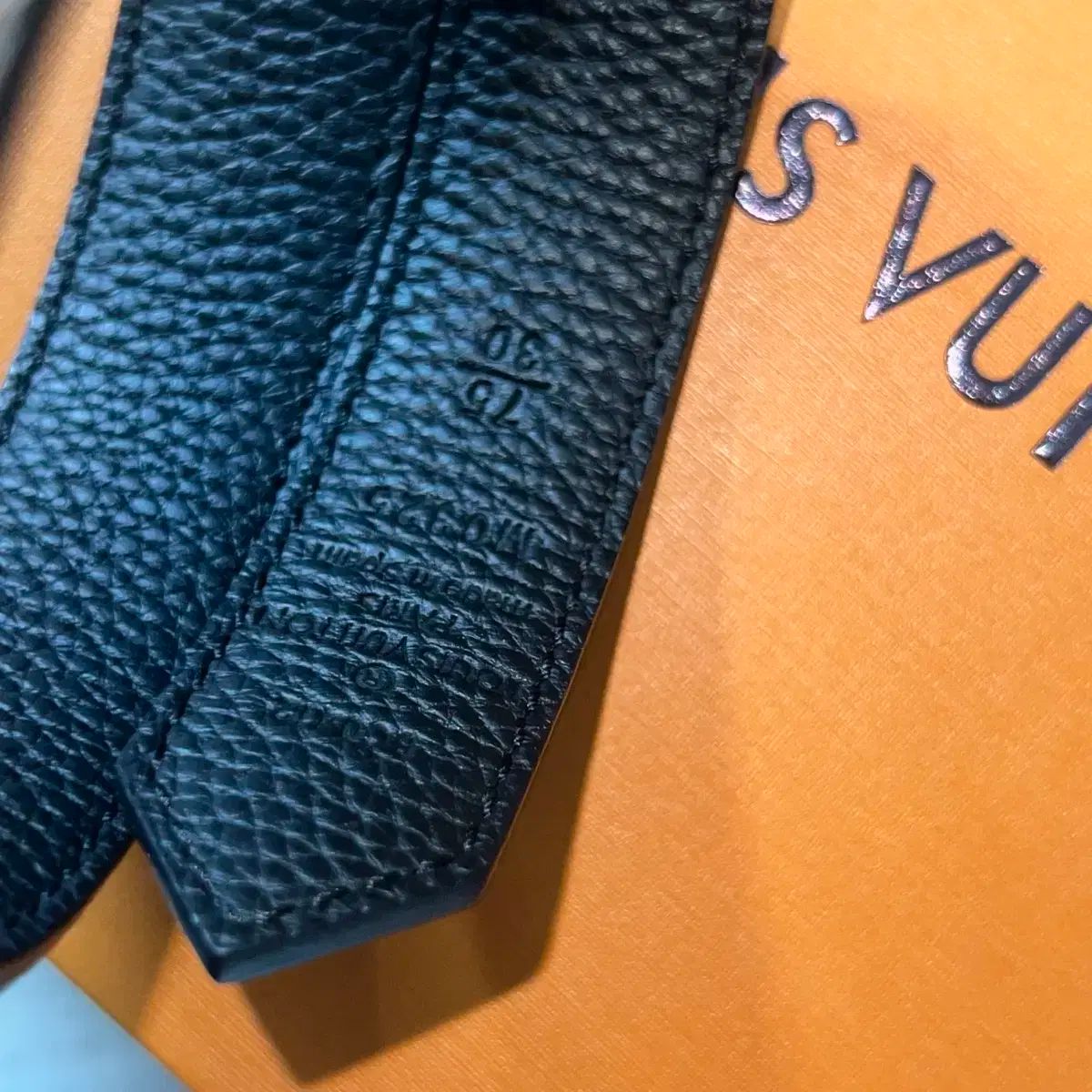 LV イニシャル
