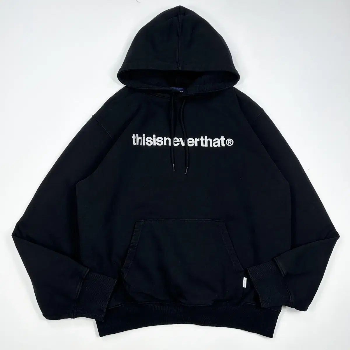 thisisneverthat スウェットブルーネバザ thisisneverthat(ディスイズ 