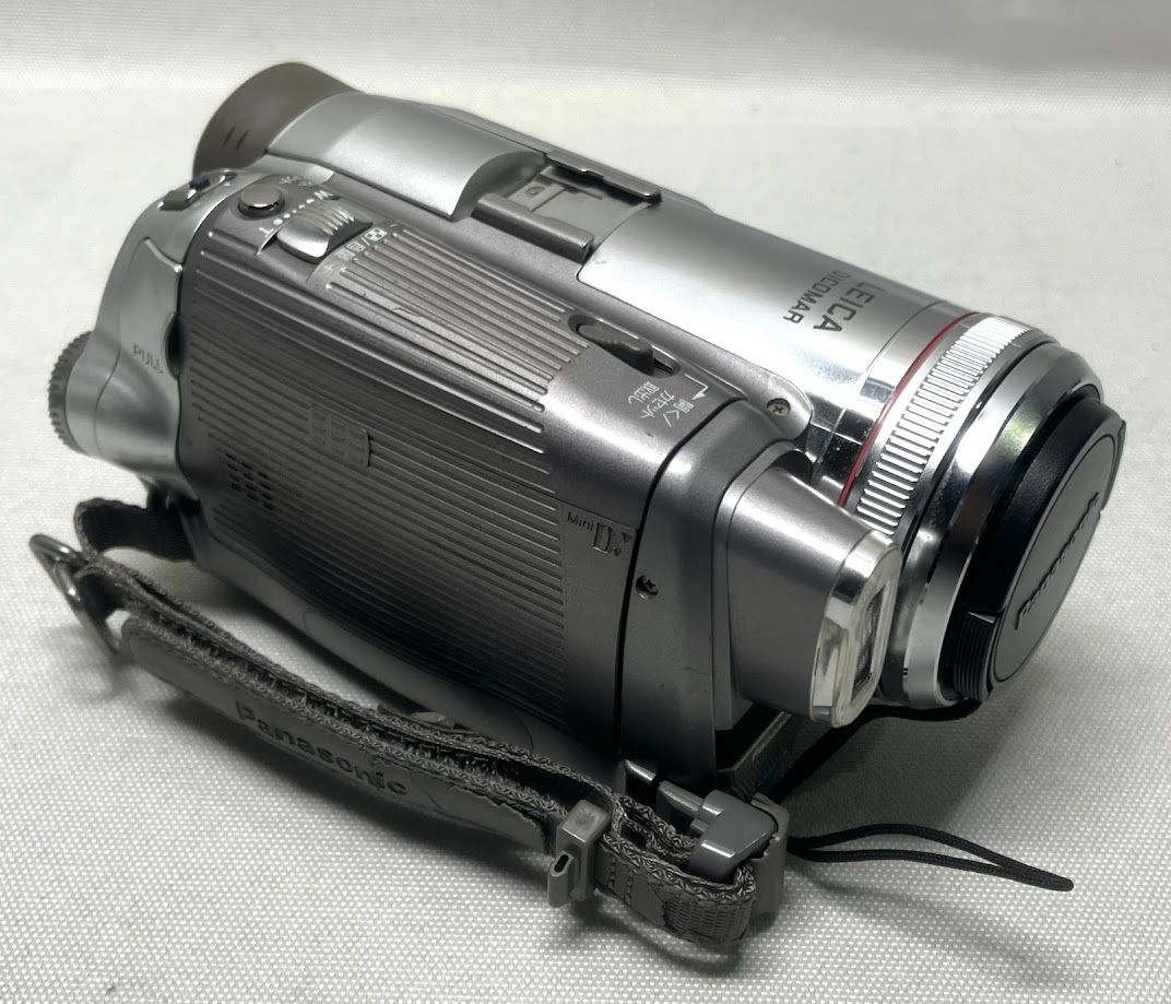 ジャンク品】パナソニック デジタルビデオカメラ 3CCD NV-GS250-S