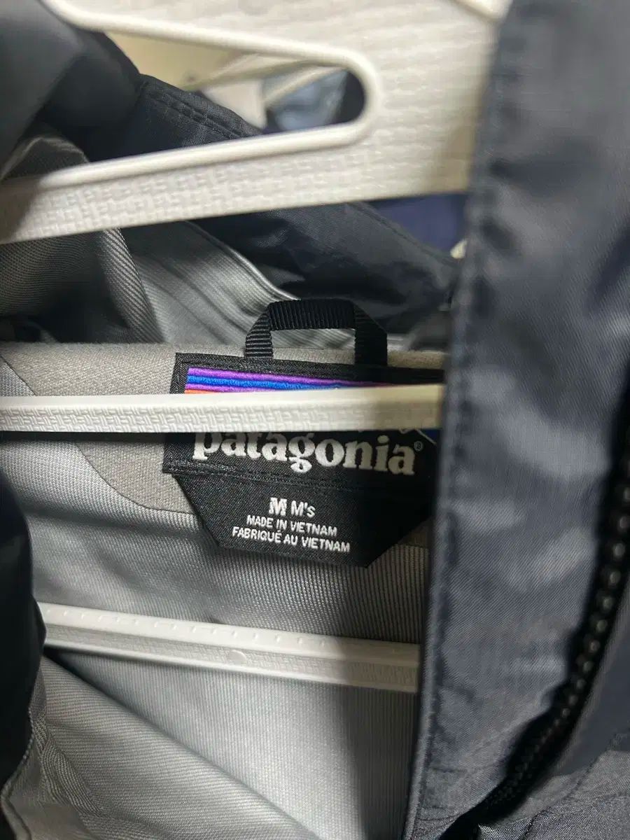 patagonia パタゴニア トレントシェル 3l ブラック m サイズ