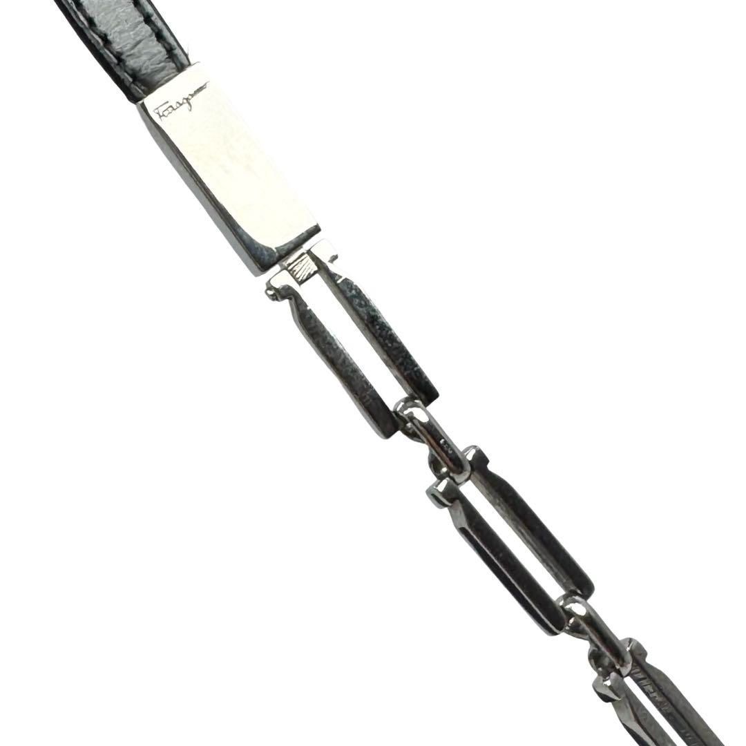 Salvatore Ferragamo フェラガモ チェーンショルダー バッグ