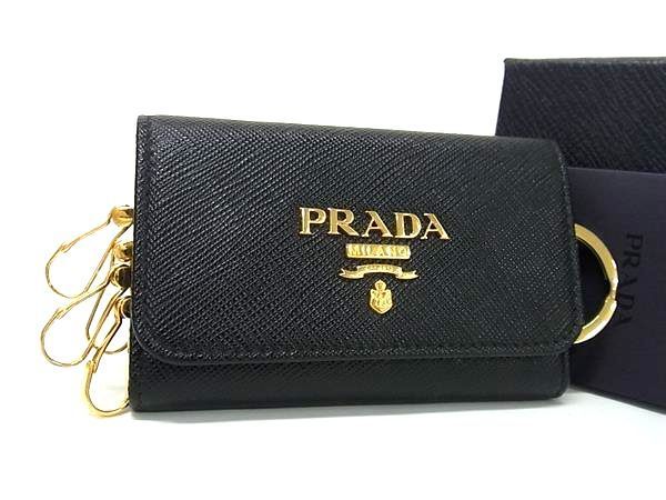 【未使用】プラダ サフィアーノ キーケース 三角プレートIC搭載 ICチップ搭載 プラダ キーケース 三角ロゴ 6連 サフィアーノ