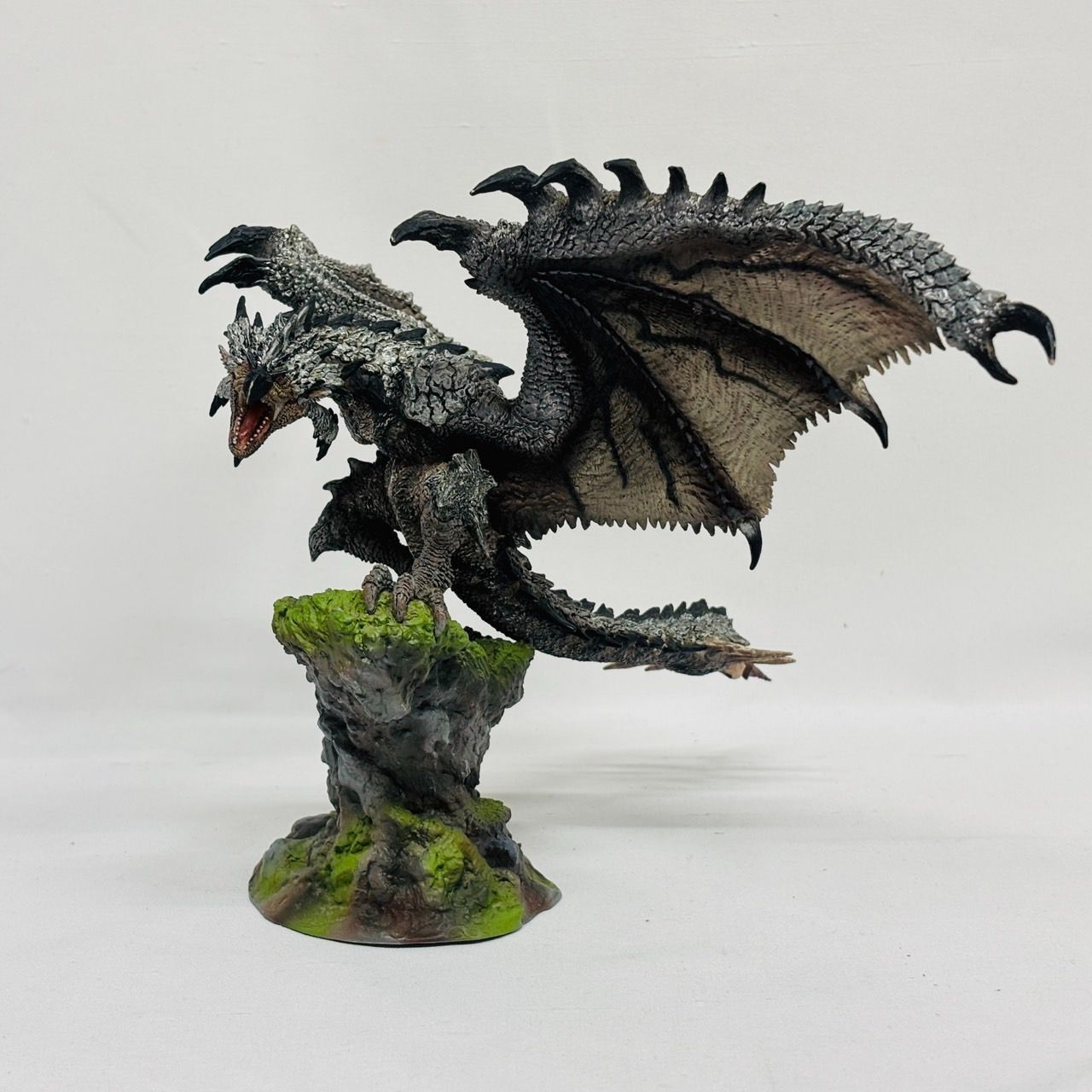 CFB モンスターハンター リオレウス 希少種 カプコンフィギュア