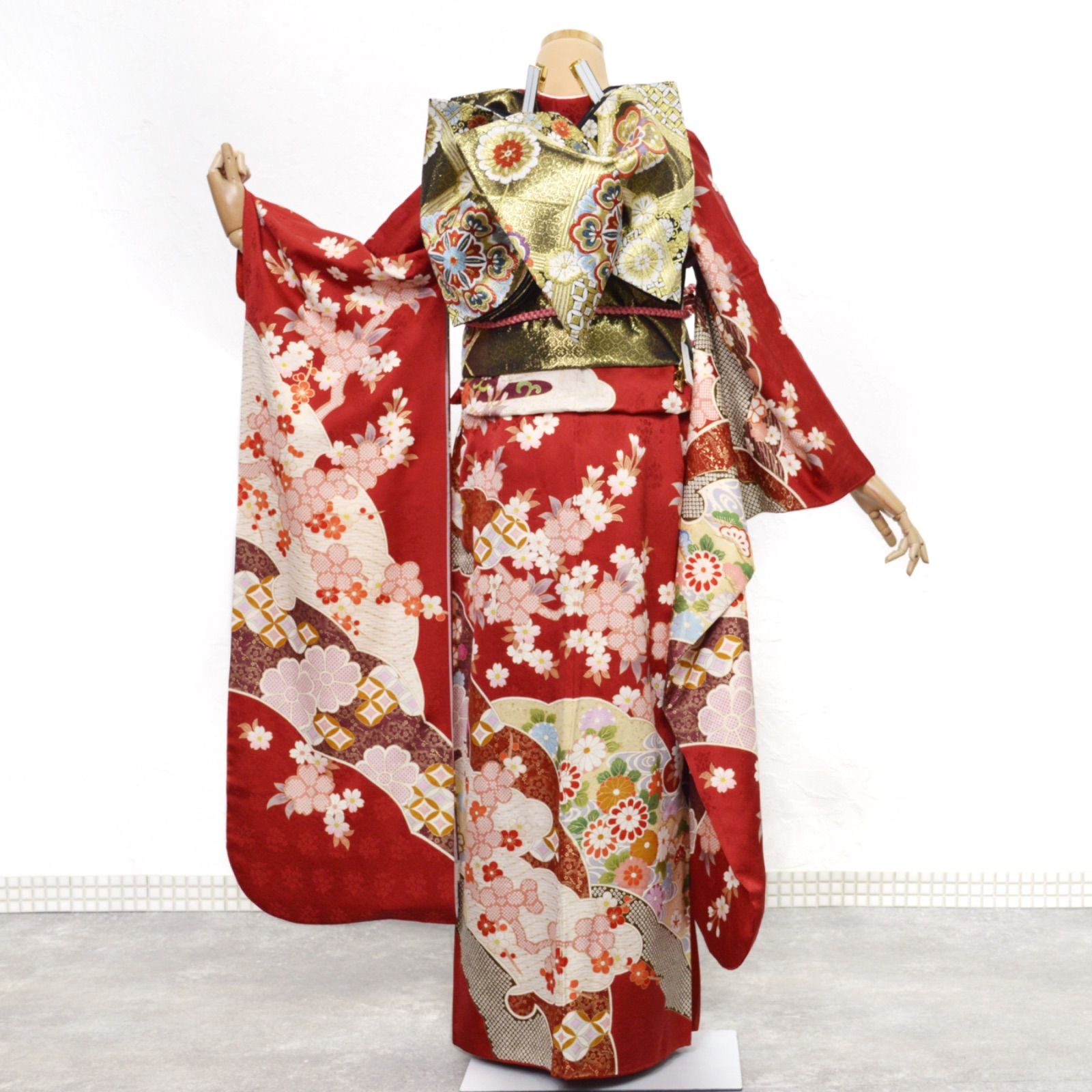 即日発送】《美品》正絹 振袖フルセット M〜Lサイズ 成人式 金駒刺繍