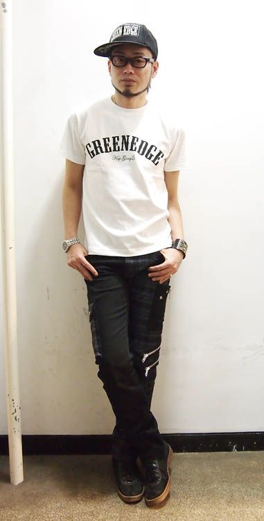 green edge Tシャツ