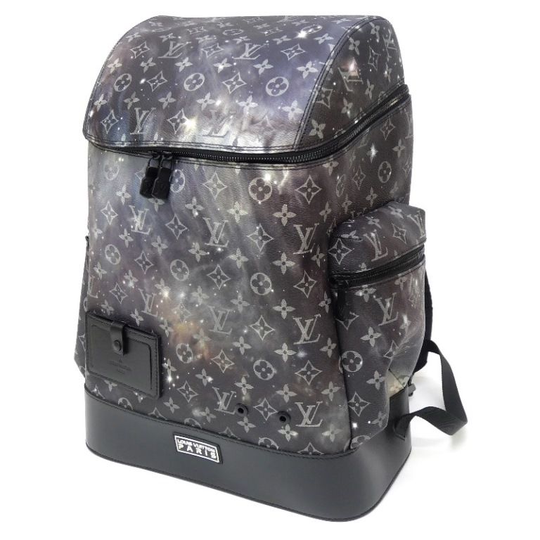 Louis Vuitton ブラック モノグラム リュック ルイ・ヴィトン LOUISVUITTON リュック アルファバックパック