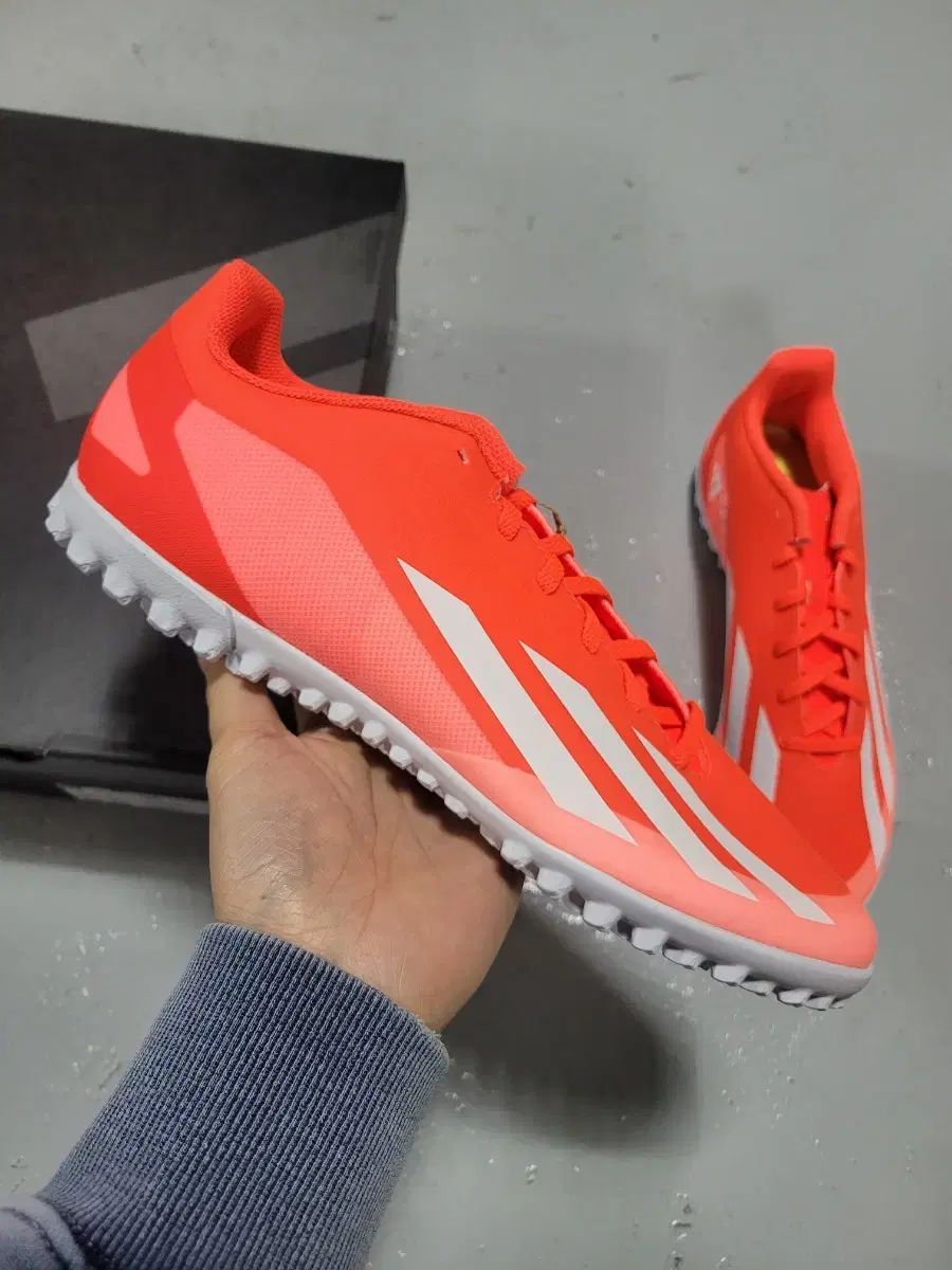 adidas(アディダス) サッカーシューズ ボックスハウス 新品 265 270