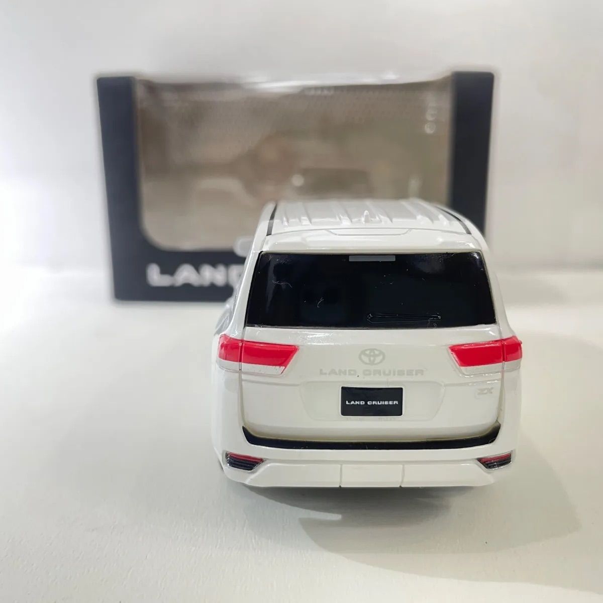 【TOYOTA】ランドクルーザー カラーサンプル　白 京商 ミニカー | 京商オリジナル 1/43 トヨタ ランドクルーザー