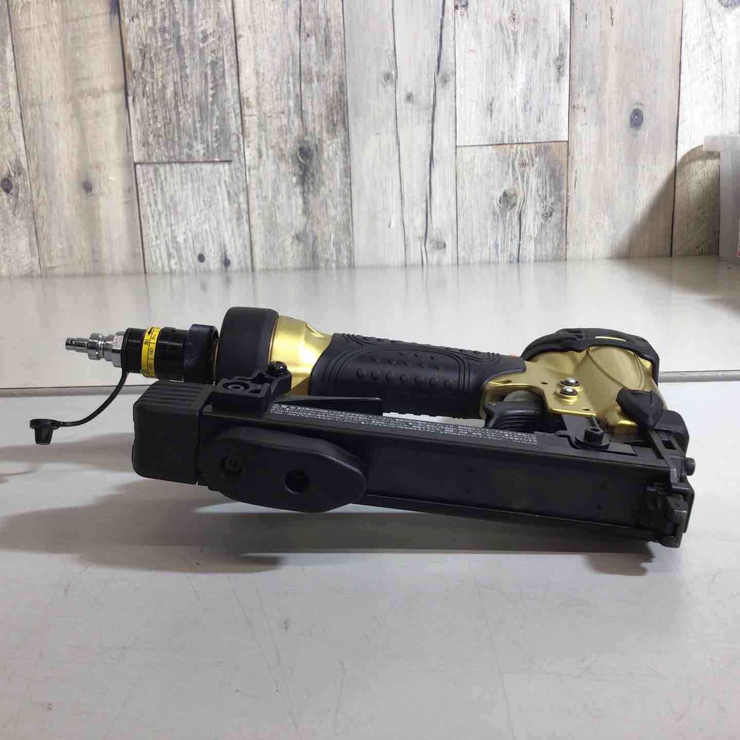 中古美品】 ハイコーキ(HIKOKI) 日立工機 高圧エアタッカー N2510HMB 