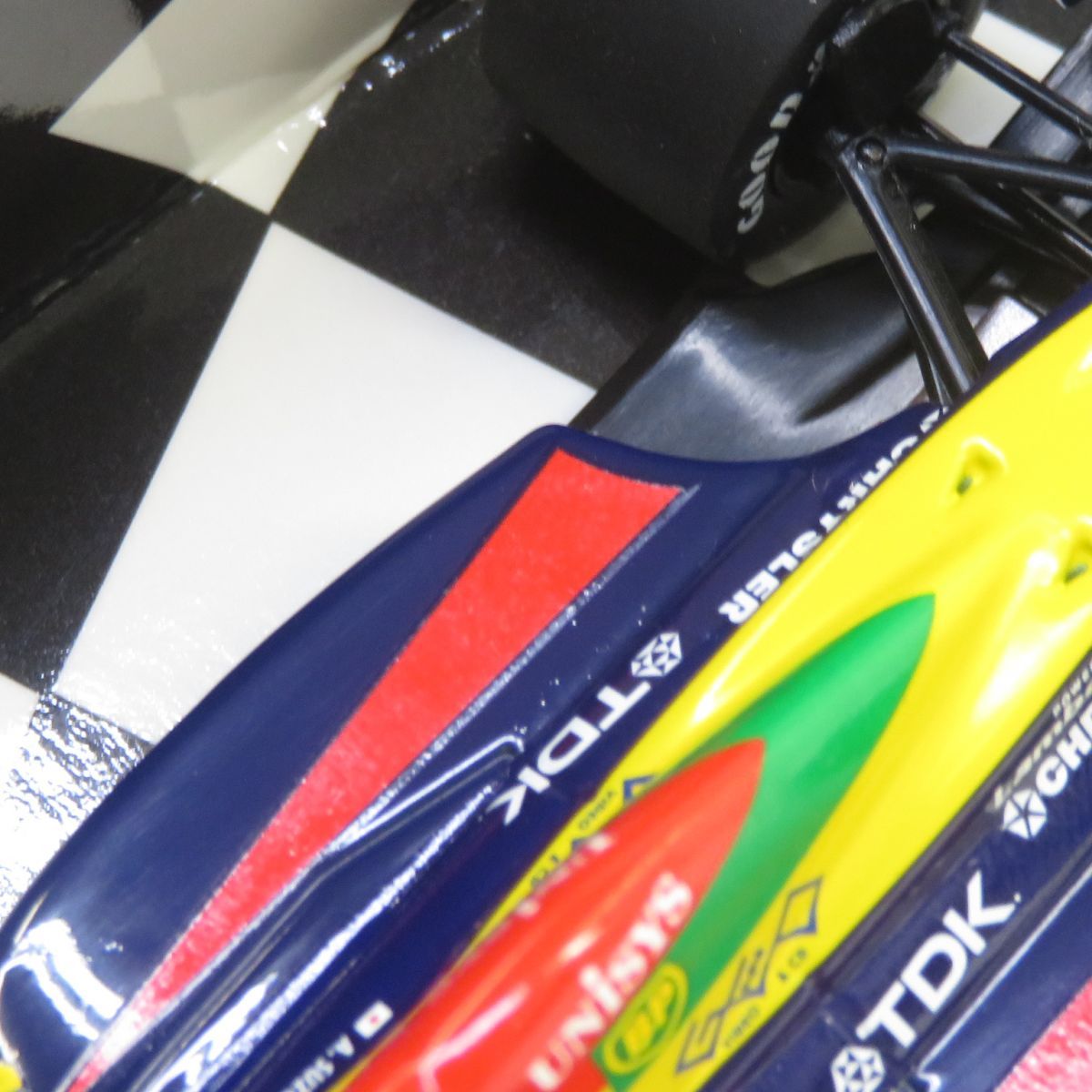 ミニチャンプス 1/43 エスポ ラルース ローラ ランボルギーニ