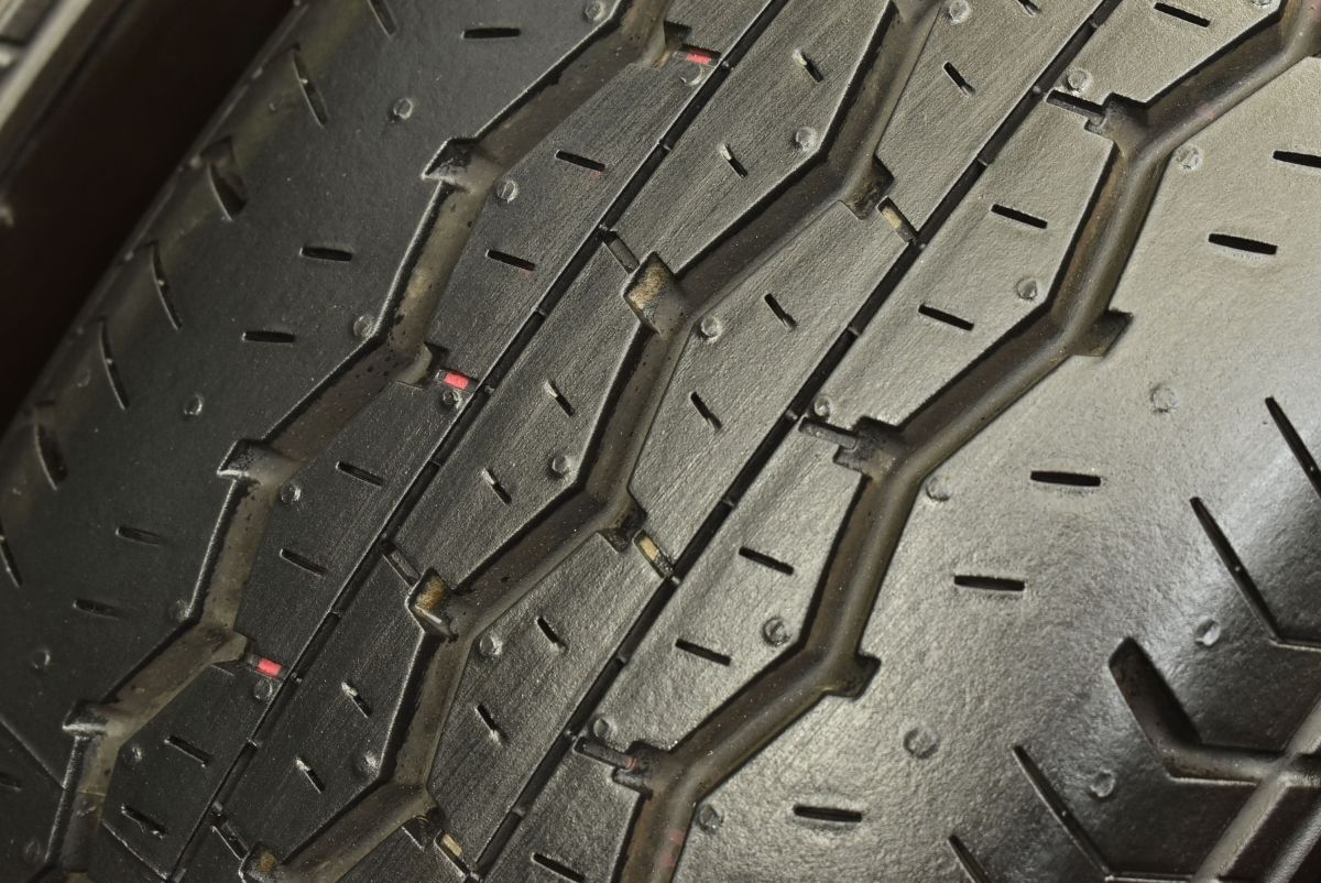 ☆２０２５年製☆新車外し☆ハイエース・バリバリ溝・BRIDGESTONE㊷ 2025年最新】ハイエースの新車外しタイヤをお得に見つけよう！高