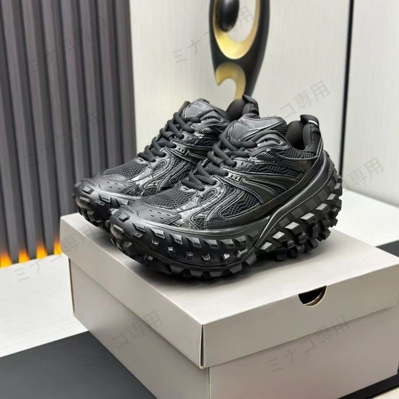 Men's Bouncer Sneaker in Black | Balenciaga US