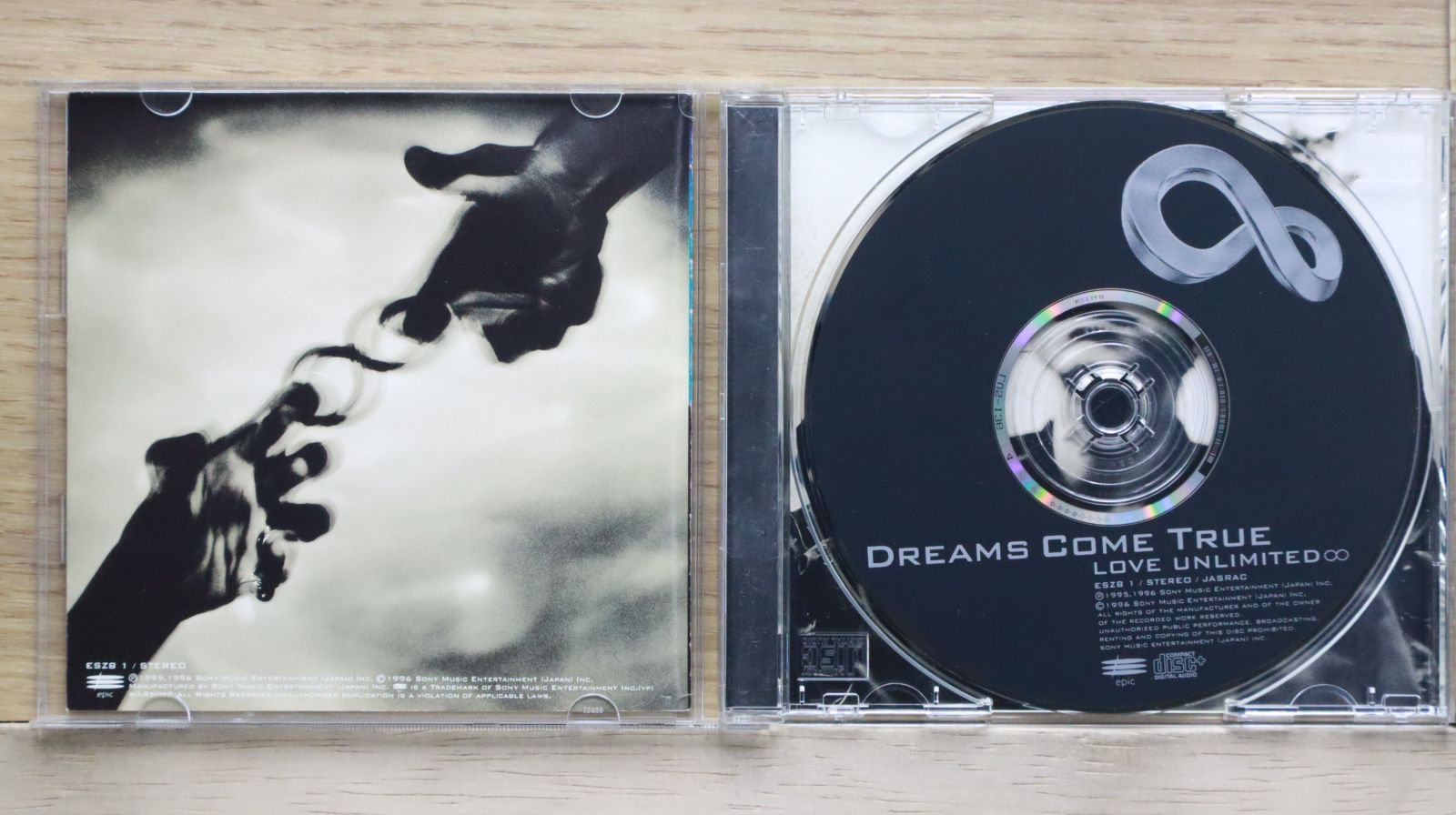 DREAMS COME TRUE 初回限定 国内盤CD☆ドリームズ・カム・トゥルー/DREAMS COME TRUE□ LOVE