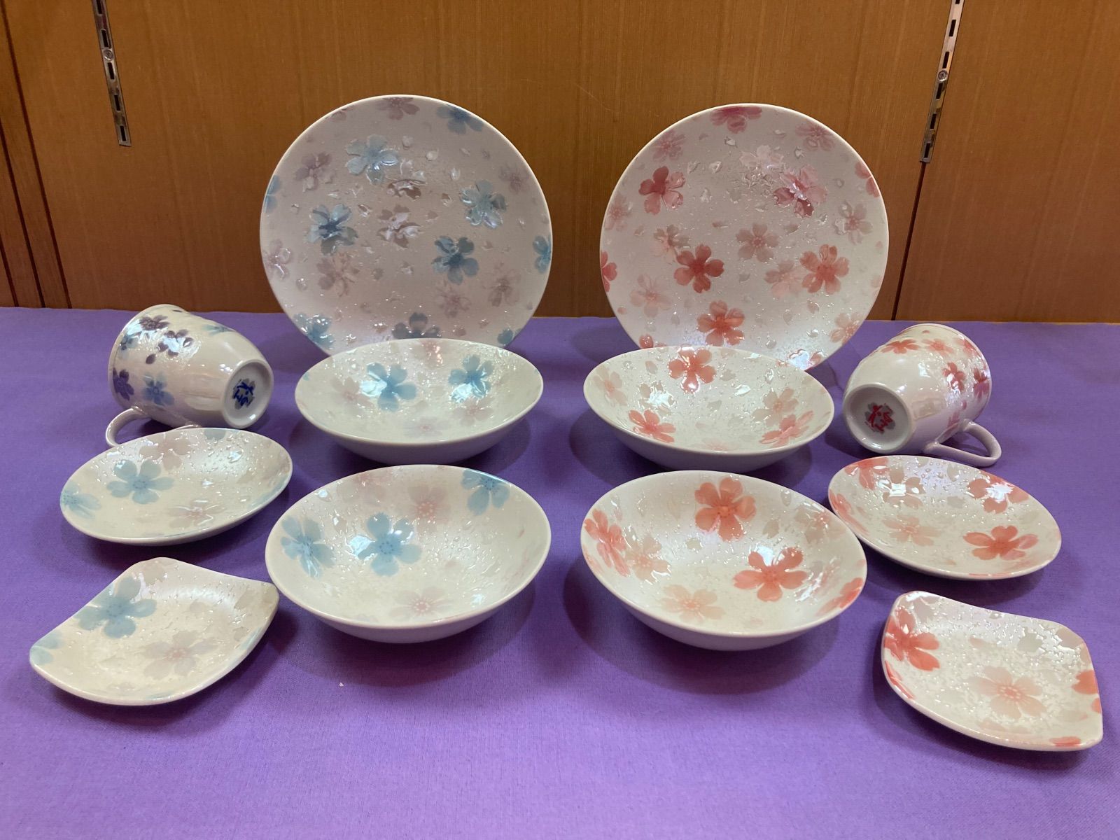 新品】美濃焼 煌 食器12点セット ブルー ピンク 桜柄 桜 日本製