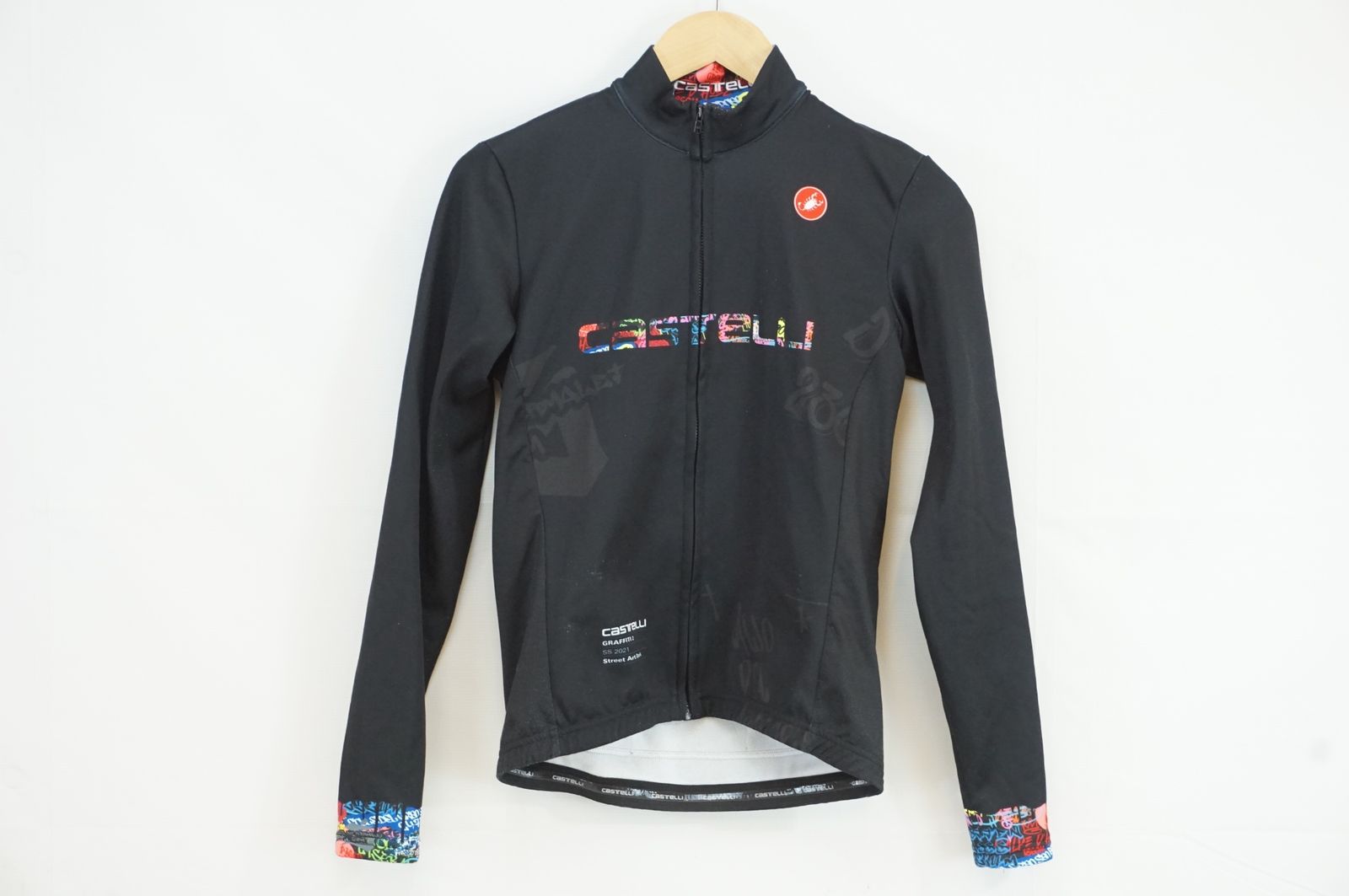 CASTELLI 「カステリ」 GRAFFITI Mサイズ メンズ ジャージ / バイチャリ有明店