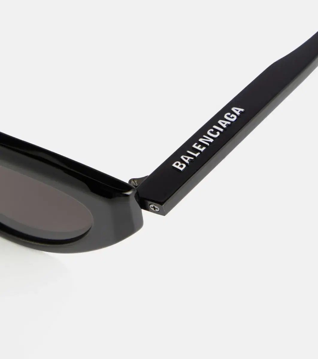 eye sunglass