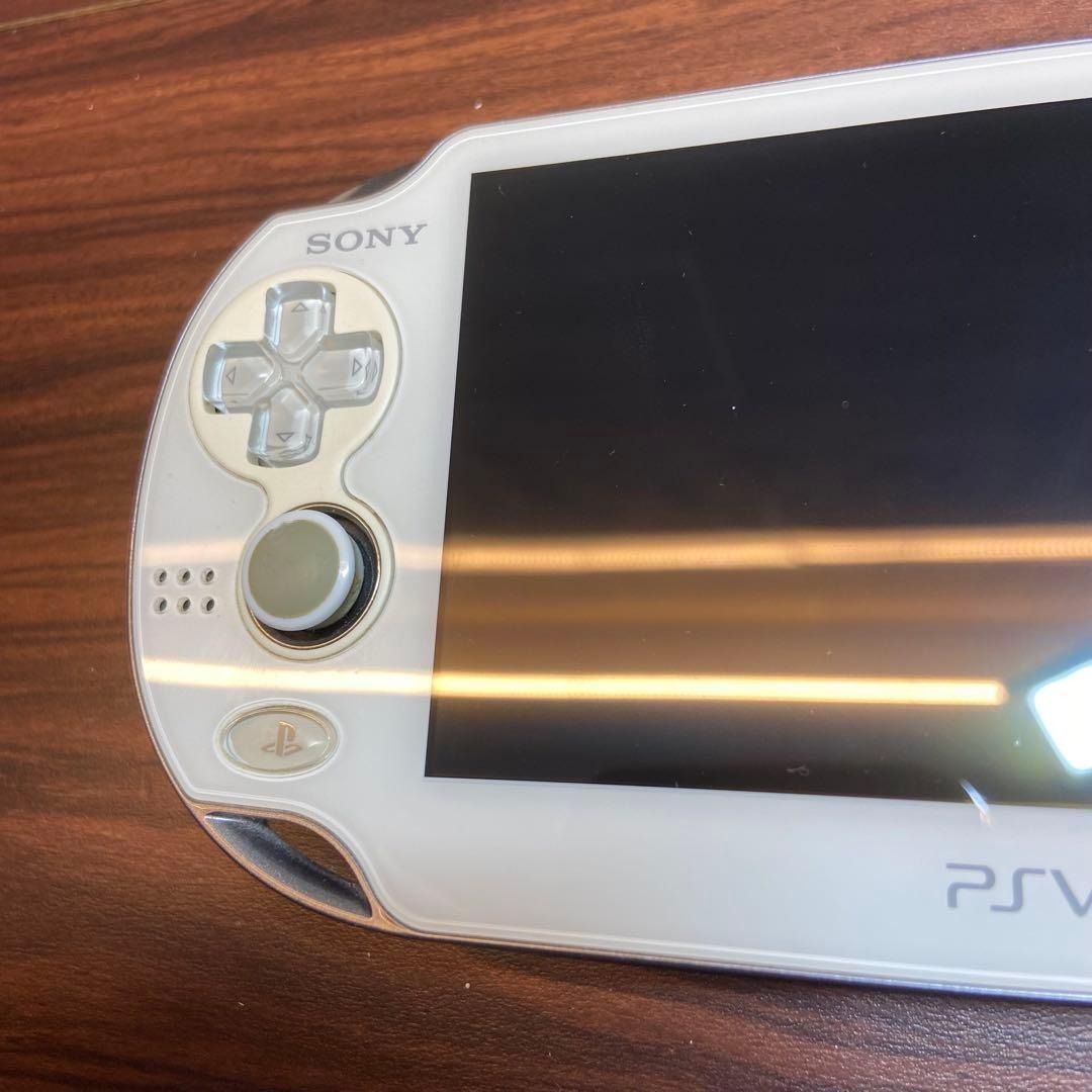 クリスタル ホワイト