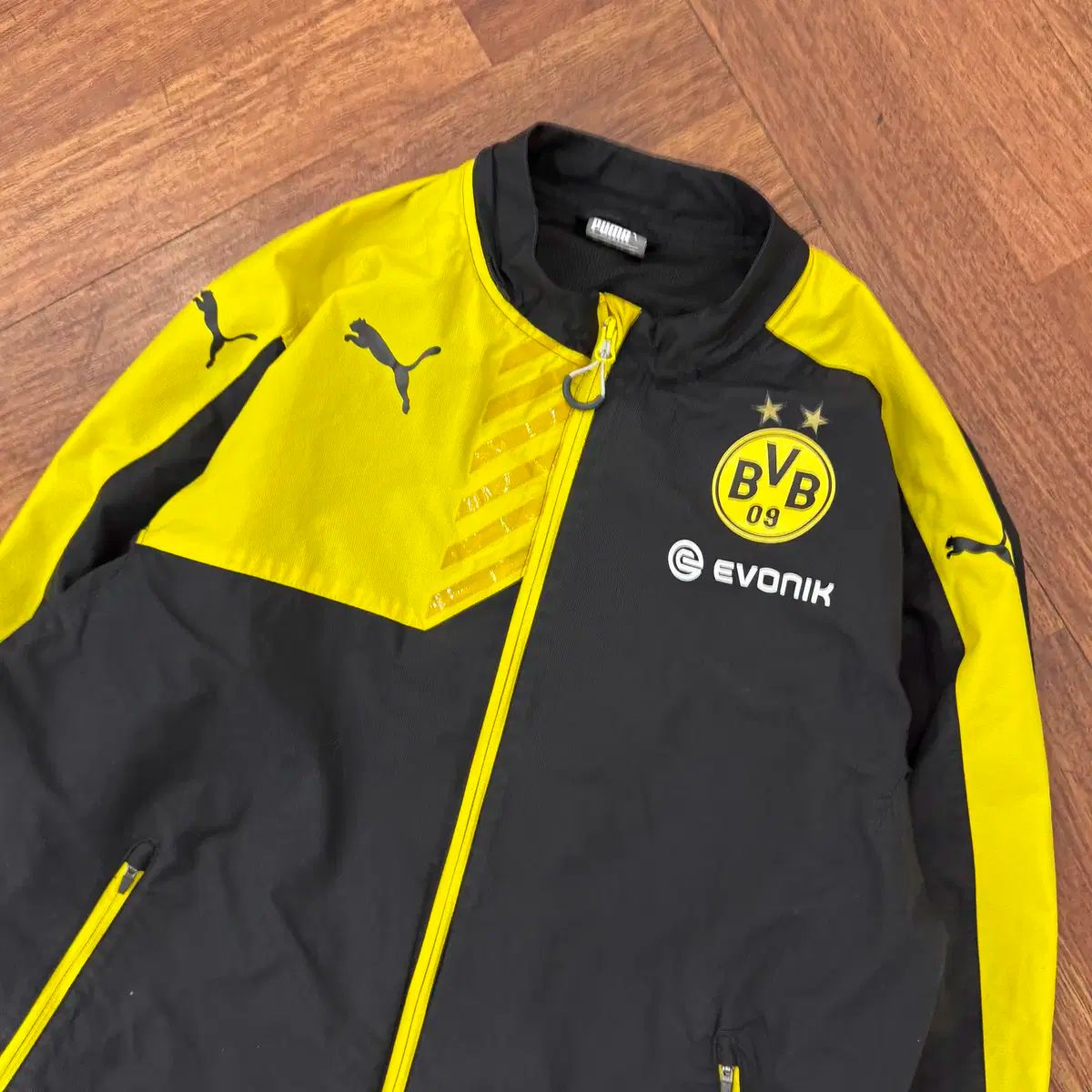 【破格値下げ】 PUMA(プーマ) PUMA L ドルトムント チーム ビッグロゴ 応援グッズ
